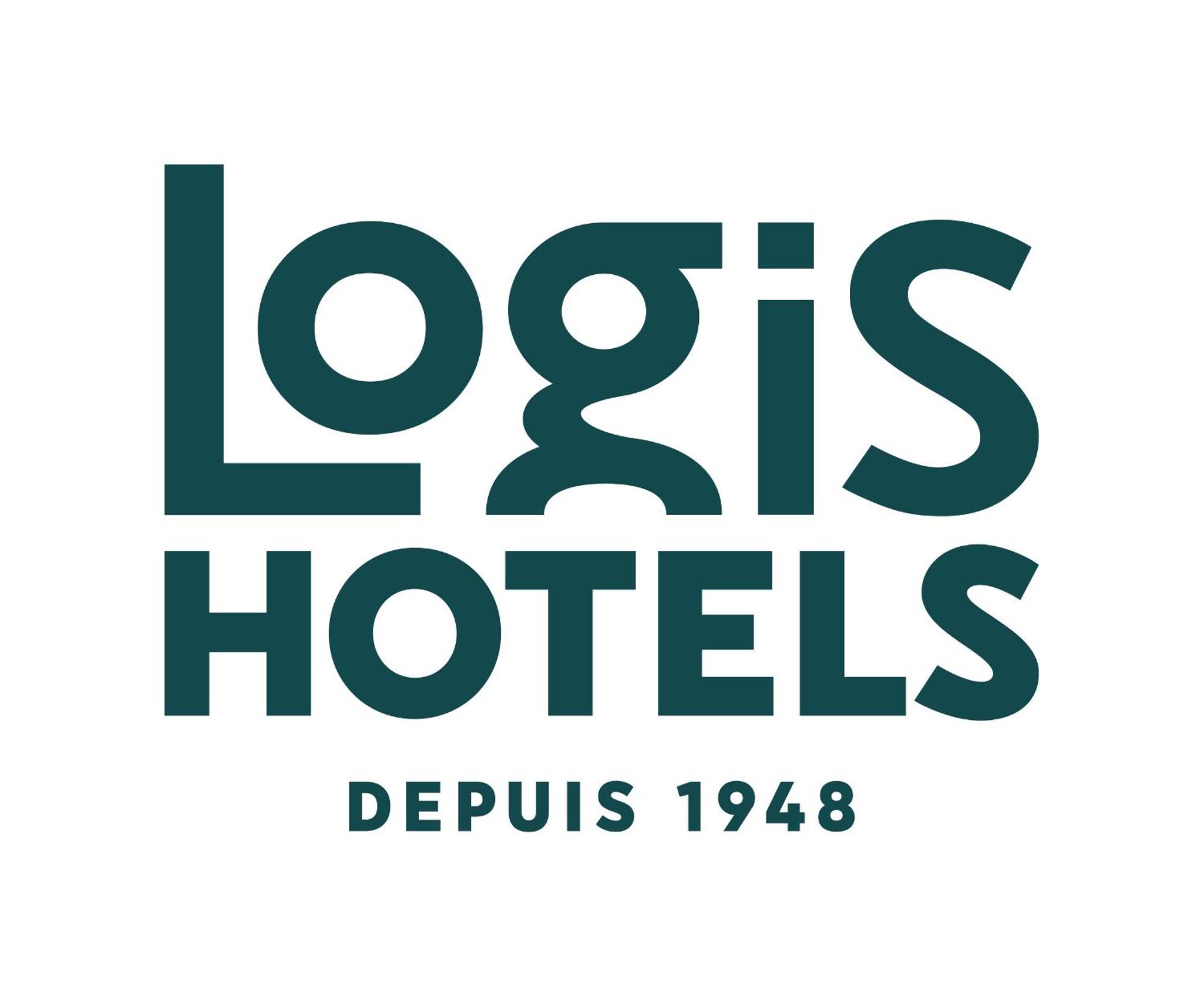 Hotel Logis Le Relais De La Poste Neuveglise Exterior photo